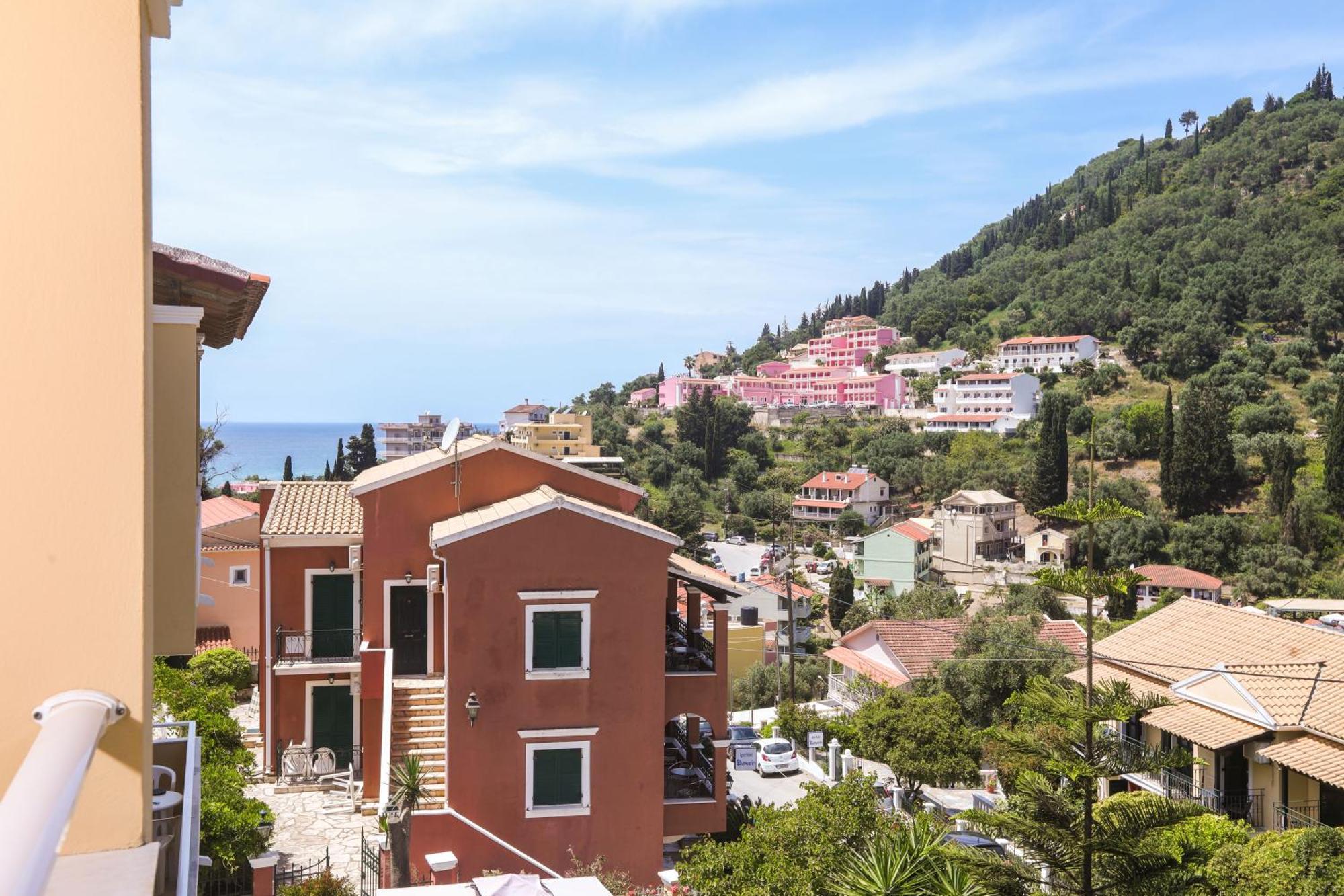 Marina Apartments, Agios Gordios  Exterior photo