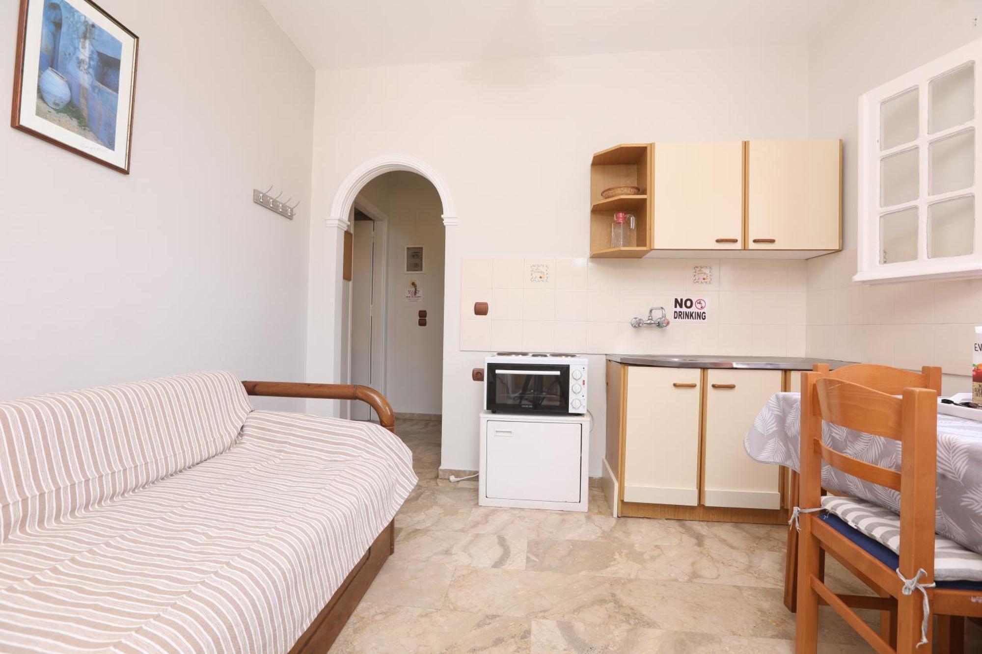 Marina Apartments, Agios Gordios  Exterior photo