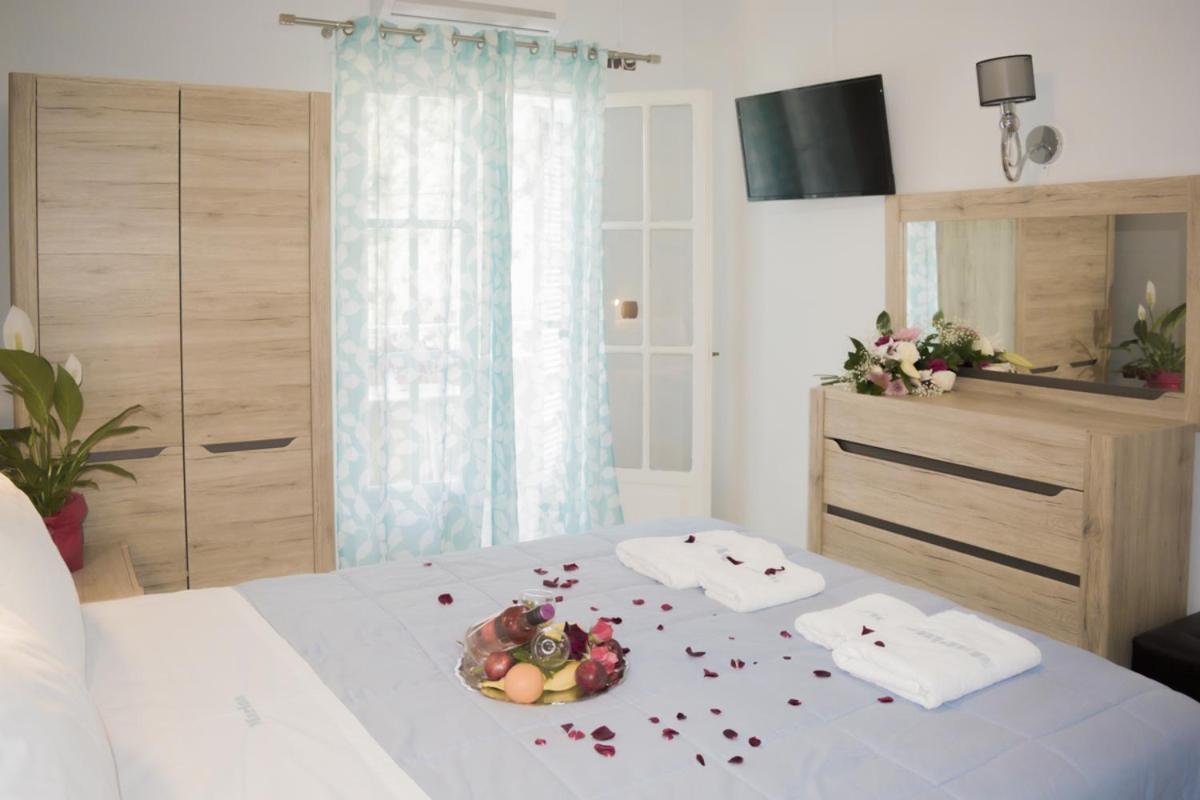 Marina Apartments, Agios Gordios  Exterior photo