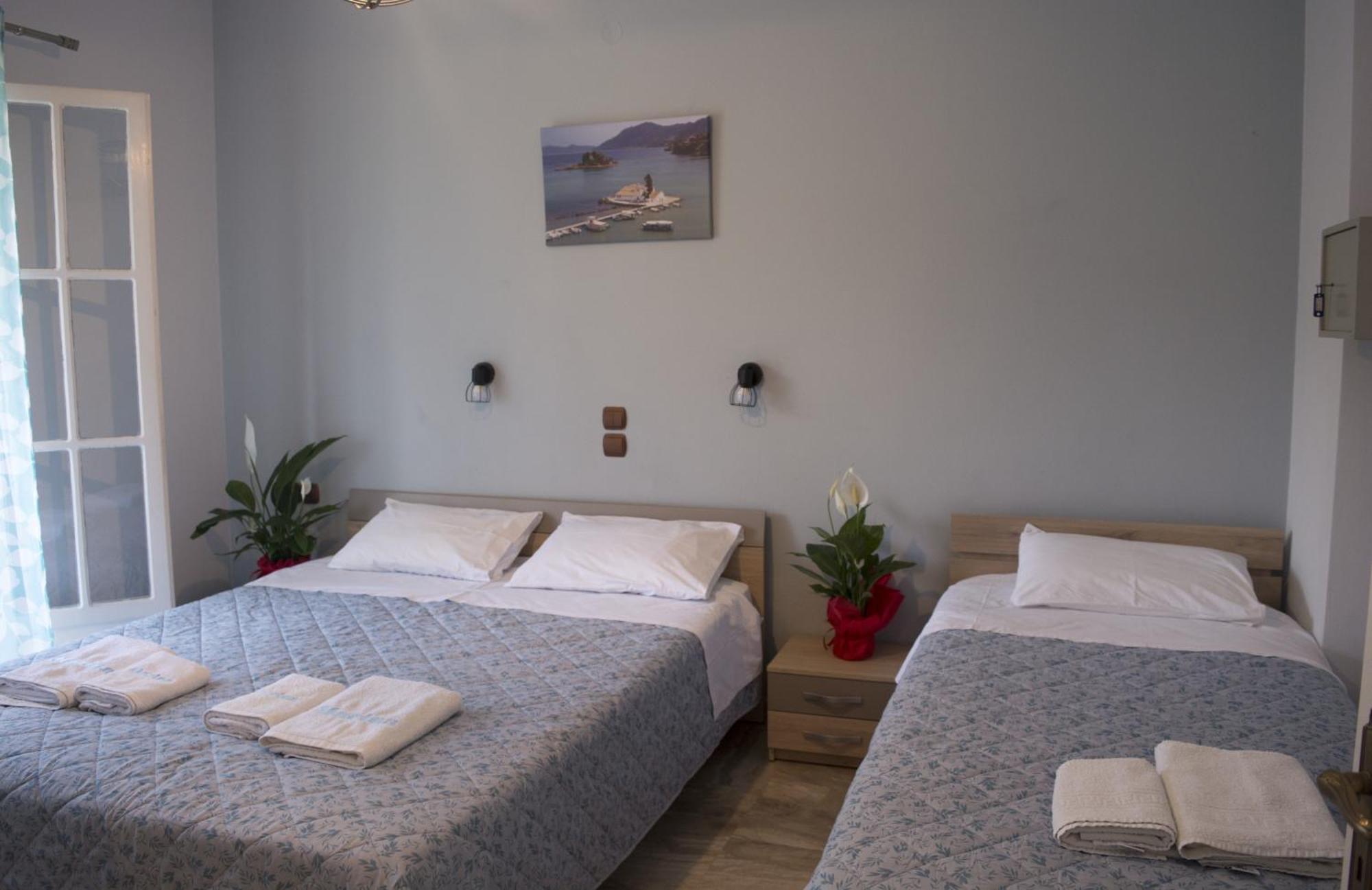 Marina Apartments, Agios Gordios  Exterior photo